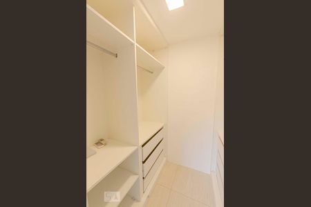 Closet da suíte de apartamento à venda com 2 quartos, 70m² em Rio Comprido, Rio de Janeiro