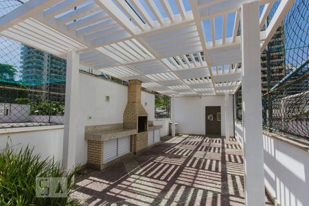 Apartamento à venda com 153m², 3 quartos e 1 vaga Apartamento à venda com 153m², 3 quartos e 1 vagaÁrea Comum