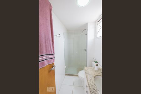 Apartamento à venda com 153m², 3 quartos e 1 vaga Apartamento à venda com 153m², 3 quartos e 1 vagaBanheiro Quarto 3 - Suíte (Primeiro Andar)
