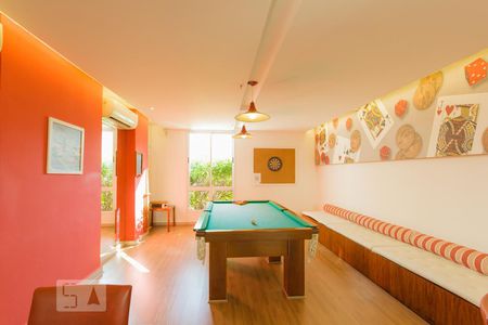 Apartamento à venda com 153m², 3 quartos e 1 vaga Apartamento à venda com 153m², 3 quartos e 1 vagaÁrea Comum