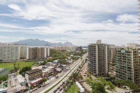Apartamento à venda com 153m², 3 quartos e 1 vaga Apartamento à venda com 153m², 3 quartos e 1 vagaVista Quarto 3 - Suíte (Primeiro Andar)