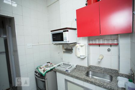Cozinha de apartamento à venda com 1 quarto, 51m² em Copacabana, Rio de Janeiro