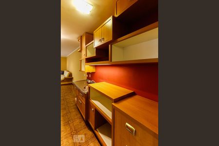 Casa à venda com 450m², 5 quartos e 6 vagas Casa à venda com 450m², 5 quartos e 6 vagasCozinha Salão