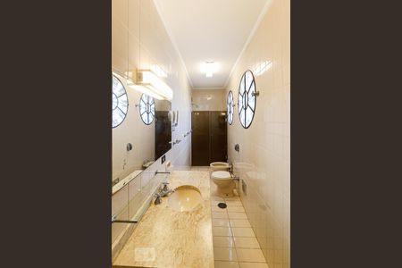 Casa à venda com 450m², 5 quartos e 6 vagas Casa à venda com 450m², 5 quartos e 6 vagasSuíte 4