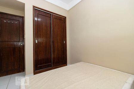 Quarto 1 de apartamento para alugar com 2 quartos, 65m² em Del Castilho, Rio de Janeiro