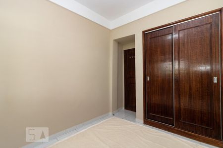 Quarto 1 de apartamento para alugar com 2 quartos, 65m² em Del Castilho, Rio de Janeiro