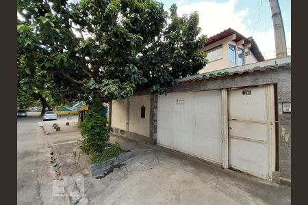 Fachada de apartamento para alugar com 2 quartos, 65m² em Del Castilho, Rio de Janeiro