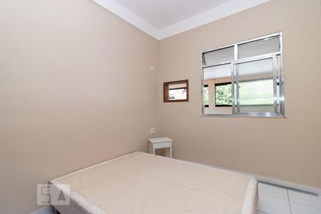 Quarto 1 de apartamento para alugar com 2 quartos, 65m² em Del Castilho, Rio de Janeiro