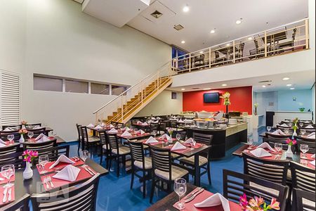 Studio à venda com 48m², 1 quarto e 1 vaga Studio à venda com 48m², 1 quarto e 1 vagaRestaurante