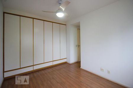 Apartamento à venda com 81m², 3 quartos e 1 vaga Apartamento à venda com 81m², 3 quartos e 1 vagaSuíte