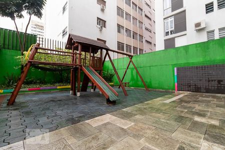 Apartamento para alugar com 172m², 3 quartos e 1 vaga Apartamento para alugar com 172m², 3 quartos e 1 vagaÁrea Comum - Playground