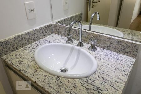 Detalhe do Banheiro de apartamento à venda com 1 quarto, 42m² em Melville Empresarial Ii, Barueri