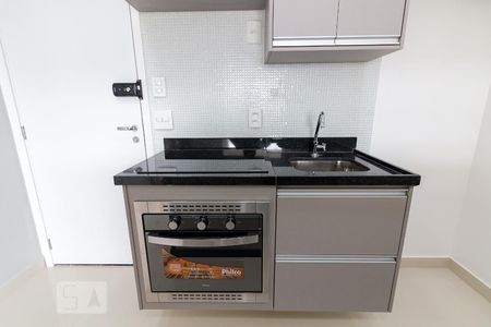 Studio para alugar com 38m², 1 quarto e 1 vagaCozinha - pia, gabinete e forno