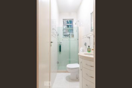 Banheiro de kitnet/studio à venda com 1 quarto, 41m² em Flamengo, Rio de Janeiro