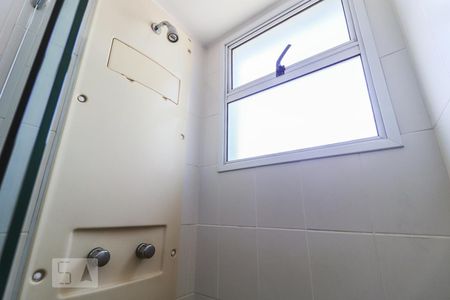 Apartamento para alugar com 77m², 2 quartos e 1 vaga