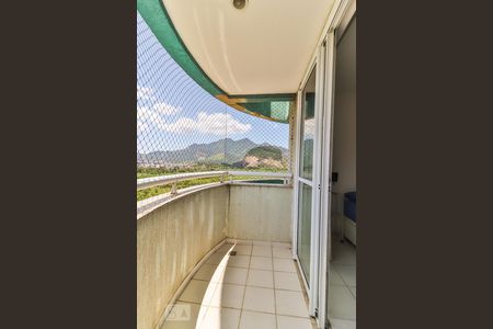 Apartamento para alugar com 77m², 2 quartos e 1 vaga