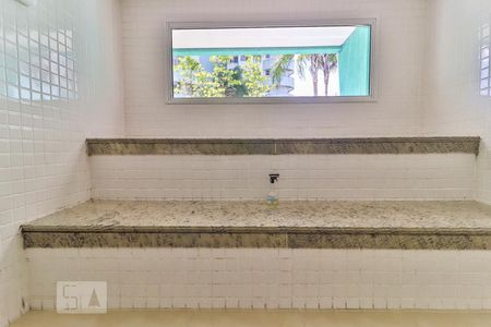 Apartamento para alugar com 77m², 2 quartos e 1 vaga