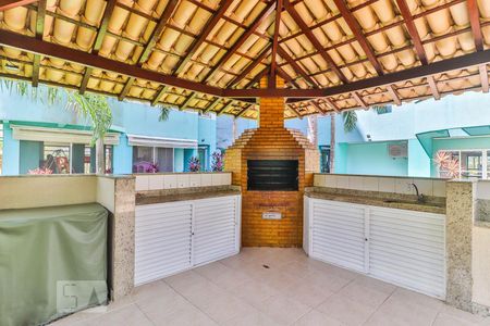 Apartamento para alugar com 77m², 2 quartos e 1 vaga