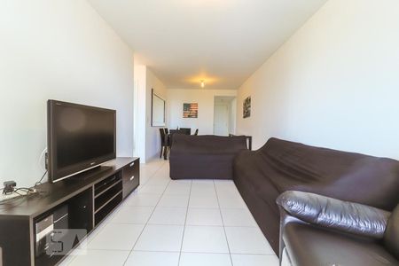 Apartamento para alugar com 2 quartos, 77m² em Jacarepaguá, Rio de Janeiro
