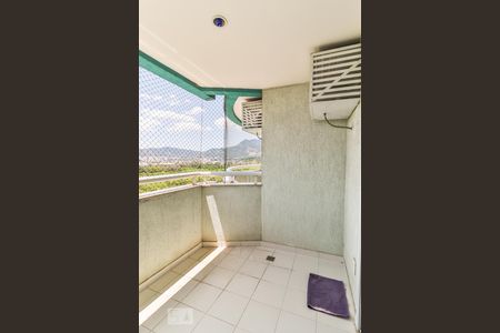 Apartamento para alugar com 77m², 2 quartos e 1 vaga