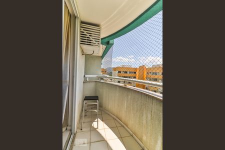 Apartamento para alugar com 77m², 2 quartos e 1 vaga