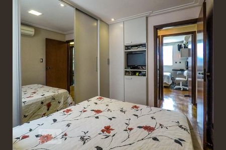 Apartamento à venda com 72m², 3 quartos e 1 vagaQuarto 2