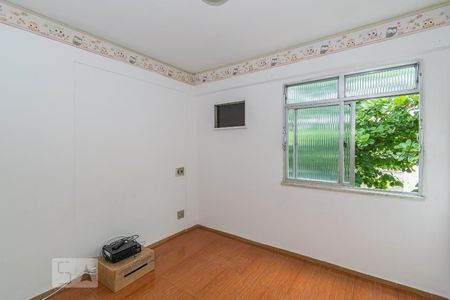 Quarto 1 de apartamento à venda com 2 quartos, 45m² em Irajá, Rio de Janeiro