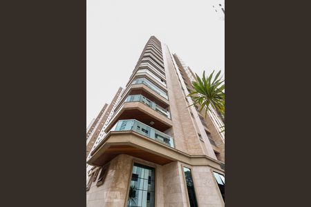 Apartamento à venda com 150m², 3 quartos e 3 vagas Apartamento à venda com 150m², 3 quartos e 3 vagasFachada