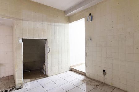 Casa à venda com 160m², 3 quartos e 2 vagasCozinha - Piso Térreo