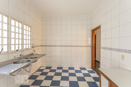 Casa à venda com 420m², 3 quartos e 8 vagasCozinha