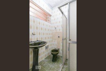 Banheiro da Suite de casa para alugar com 2 quartos, 100m² em Vila América, Santo André