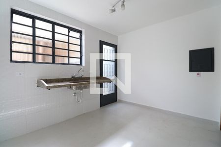 Casa para alugar com 138m², 2 quartos e 2 vagasCozinha