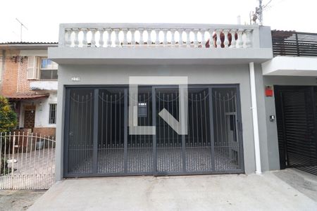 Casa para alugar com 138m², 2 quartos e 2 vagasFachada