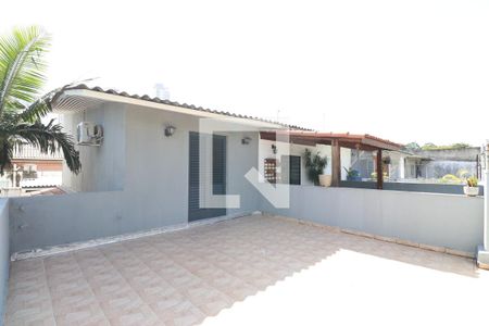 Casa para alugar com 138m², 2 quartos e 2 vagasVaranda