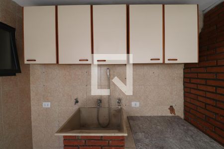 Casa para alugar com 138m², 2 quartos e 2 vagasÁrea de Serviço