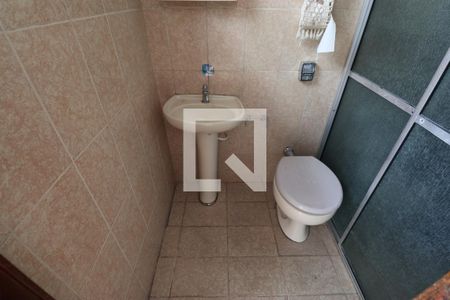 Casa para alugar com 138m², 2 quartos e 2 vagasBanheiro 2