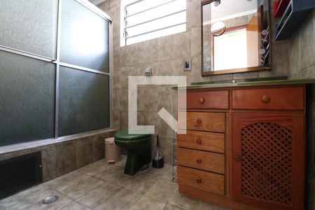 Casa para alugar com 138m², 2 quartos e 2 vagasBanheiro 1