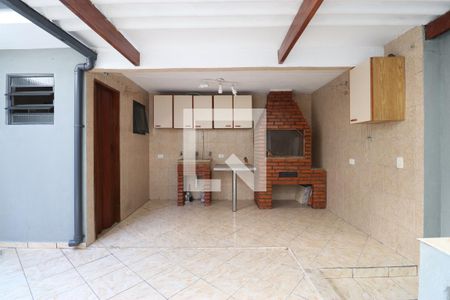 Casa para alugar com 138m², 2 quartos e 2 vagasQuintal