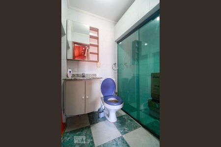 Casa à venda com 300m², 5 quartos e 4 vagasBanheiro do quarto 5