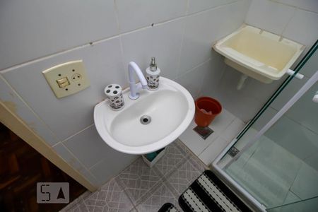 Apartamento à venda com 52m², 2 quartos e 1 vaga Apartamento à venda com 52m², 2 quartos e 1 vagaBanheiro Social