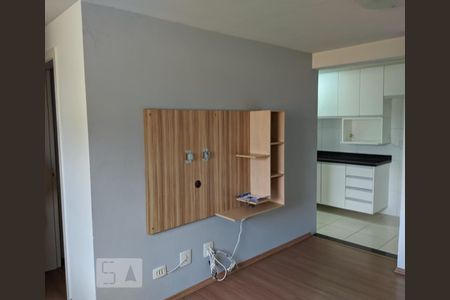 Sala de apartamento para alugar com 2 quartos, 45m² em Capão Raso, Curitiba