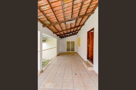 Garagem de casa para alugar com 4 quartos, 168m² em Setor Leste Universitário, Goiânia