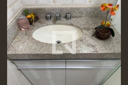 Casa de condomínio à venda com 296m², 4 quartos e 3 vagas Casa de condomínio à venda com 296m², 4 quartos e 3 vagasSuíte 2 - Banheiro