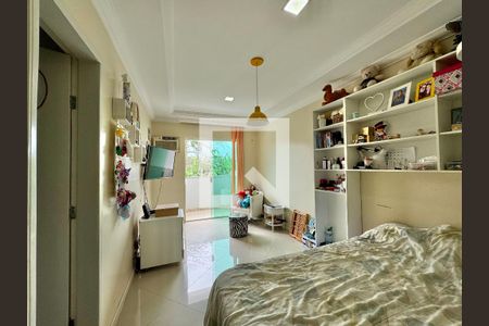 Casa de condomínio à venda com 296m², 4 quartos e 3 vagas Casa de condomínio à venda com 296m², 4 quartos e 3 vagasSuíte 3