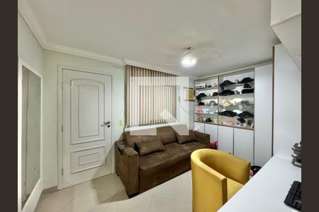 Casa de condomínio à venda com 296m², 4 quartos e 3 vagas Casa de condomínio à venda com 296m², 4 quartos e 3 vagasSuíte 2