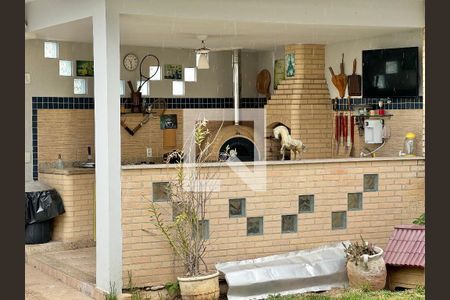 Casa de condomínio à venda com 296m², 4 quartos e 3 vagas Casa de condomínio à venda com 296m², 4 quartos e 3 vagasÁrea externa