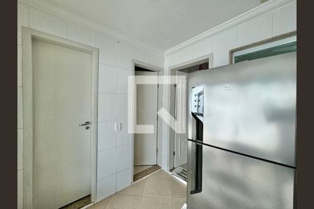 Casa de condomínio à venda com 296m², 4 quartos e 3 vagas Casa de condomínio à venda com 296m², 4 quartos e 3 vagasÁrea de Serviço