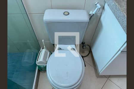 Casa de condomínio à venda com 296m², 4 quartos e 3 vagas Casa de condomínio à venda com 296m², 4 quartos e 3 vagasSuíte 4 - Banheiro