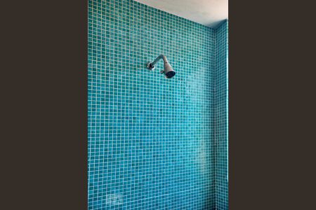 Casa à venda com 250m², 3 quartos e 2 vagasChuveiro