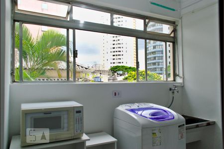 Apartamento à venda com 70m², 2 quartos e 1 vagaÁrea de Serviço